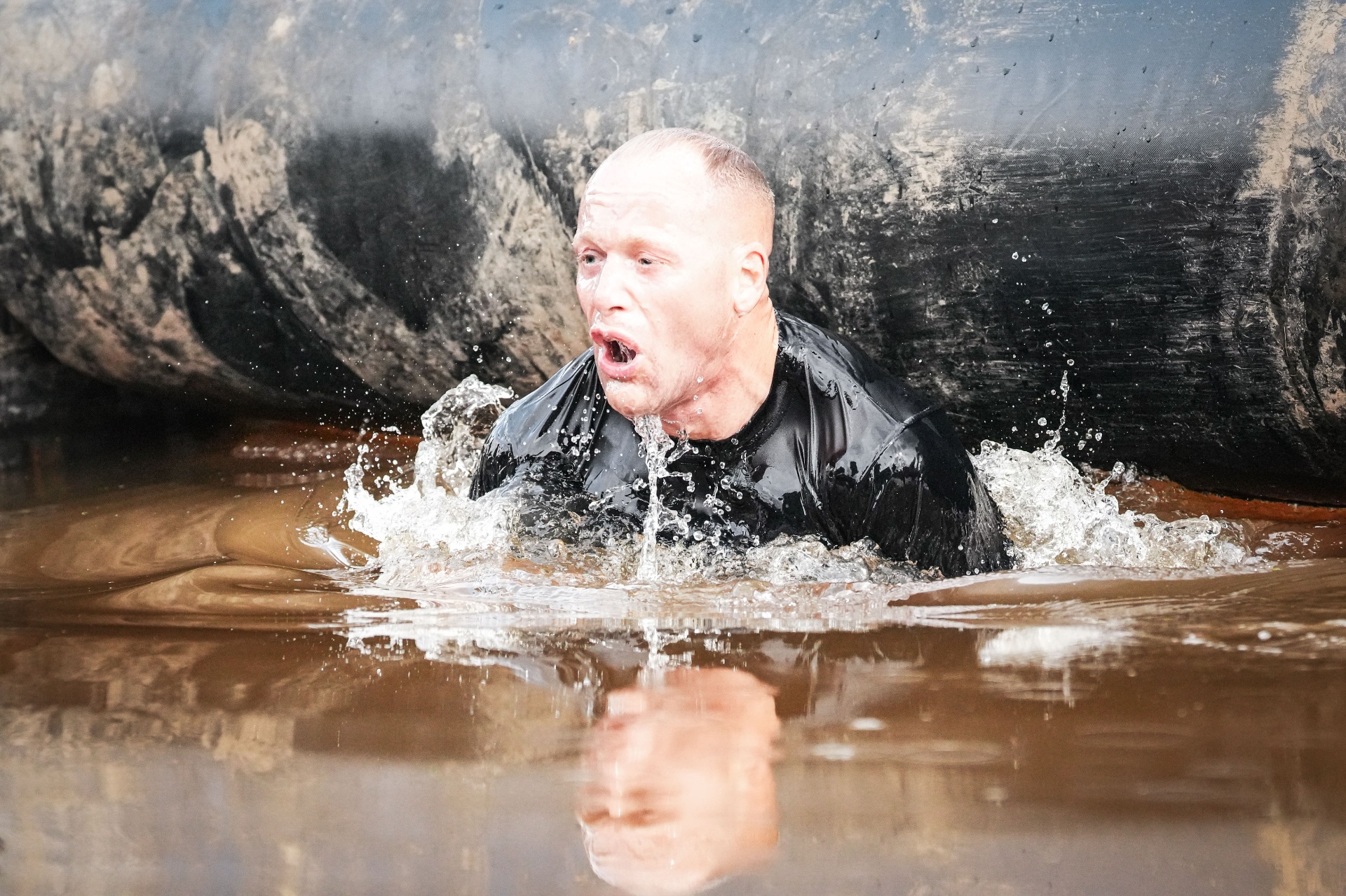 Niklas Lindahl durante una prova Mud Masters